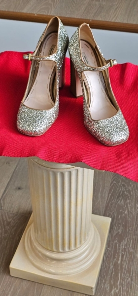 Прославленная звезда немецкой сцены официально расписалась в России