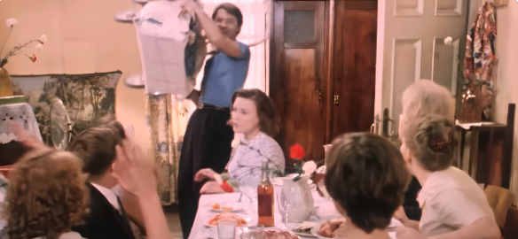 Тест: угадайте фильмы из СССР по 1 кадру с детской коляской