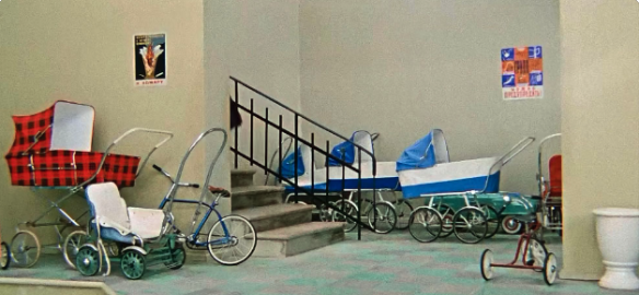 Тест: угадайте фильмы из СССР по 1 кадру с детской коляской