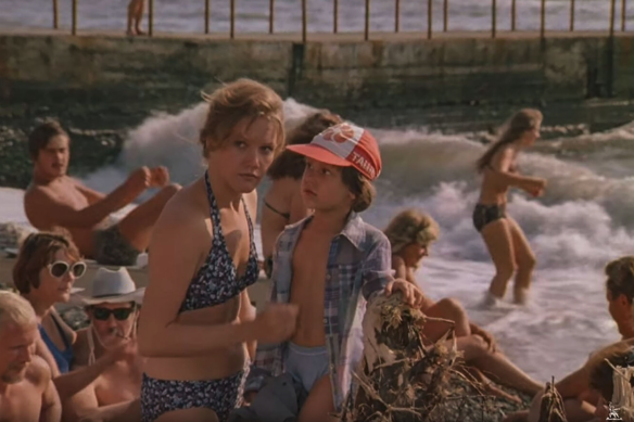 Тест: угадайте фильмы из СССР по головокружительной фигуре актрисы в купальнике