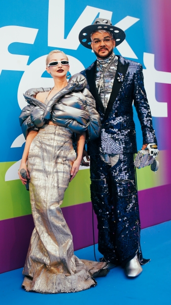 Нокаут иконам запада: звезды на синей дорожке VK Fest 2025