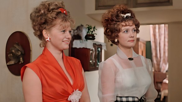 Тест: Угадай кино из СССР по кадру с женщиной в красном платье