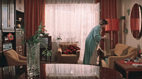 Тест: угадайте кино из СССР по кадру со стильным светильником