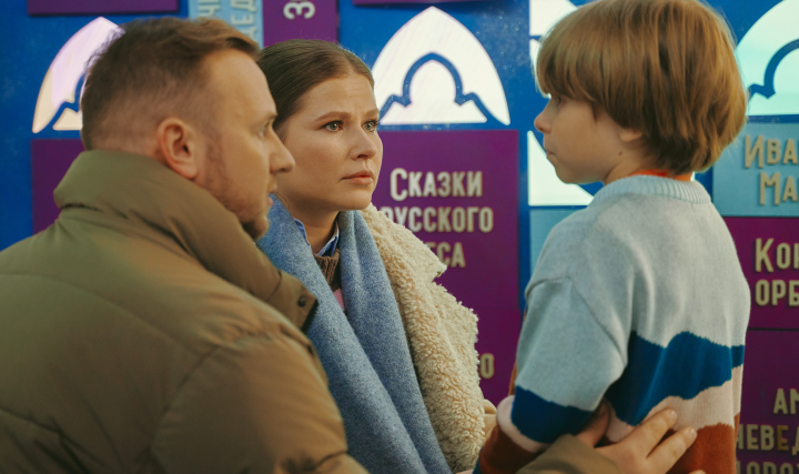 Вечнозеленую готовь с лета, а попкорн зимой: эксклюзив со съемок «Елок 12»