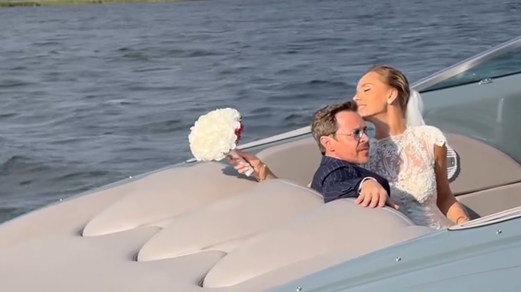 Яхт-клуб, роскошный банкет и звездные гости: как прошла свадьба Павла Деревянко и Зои Фуць