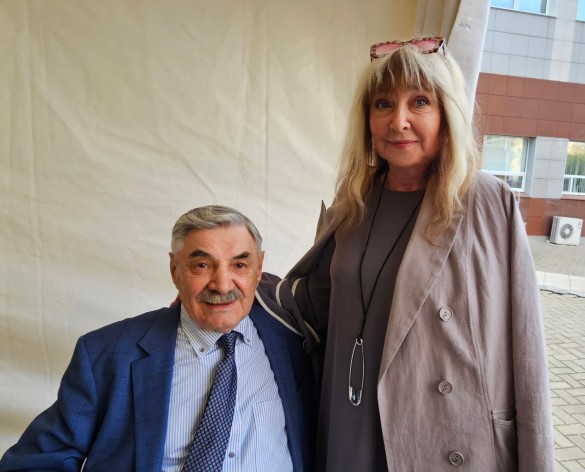 "Много неприятных вещей": как живет 76-летний актер Александр Панкратов-Черный