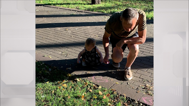 Ранившая ножом Илью Деля актриса сообщила о смерти отца