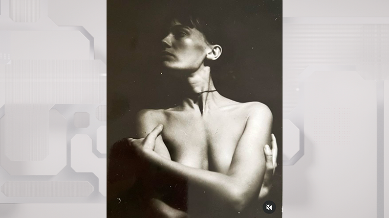 «Мне 30 лет»: Лариса Гузеева поделилась пикантной фотографией