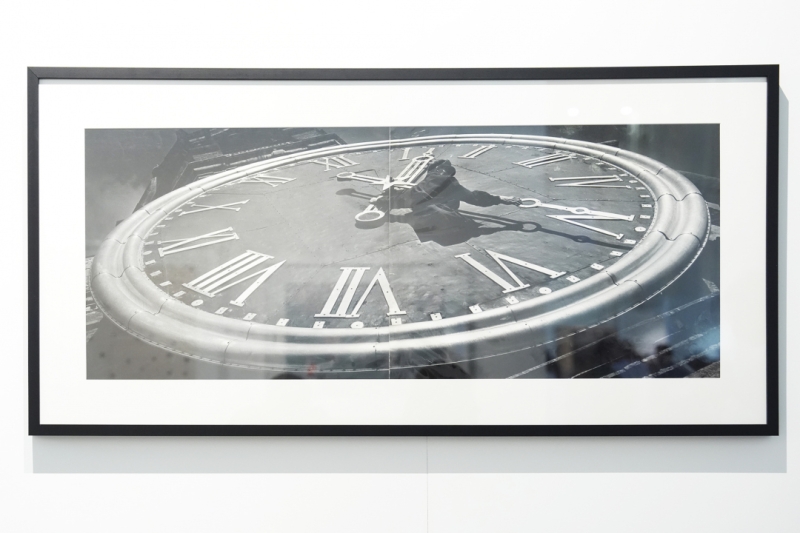 Почем лиса из гвоздей и жена художника? Самые дорогие работы ярмарки Cosmoscow-2025