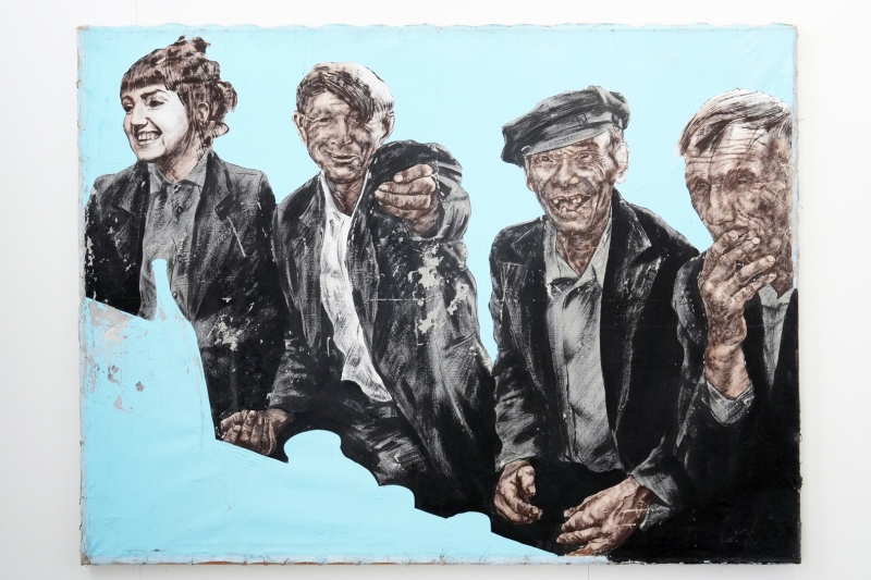 Почем лиса из гвоздей и жена художника? Самые дорогие работы ярмарки Cosmoscow-2025