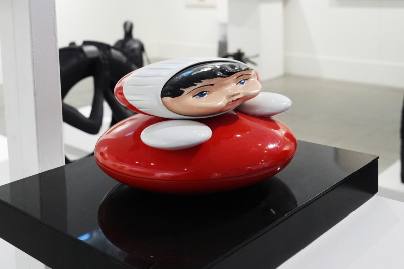 Почем лиса из гвоздей и жена художника? Самые дорогие работы ярмарки Cosmoscow-2025