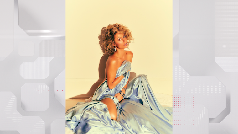 Кровь, блески, экстремальное мини: страшно-красивые образы звезд на Хэллоуин-2025