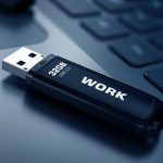 Компьютер не видит флешку